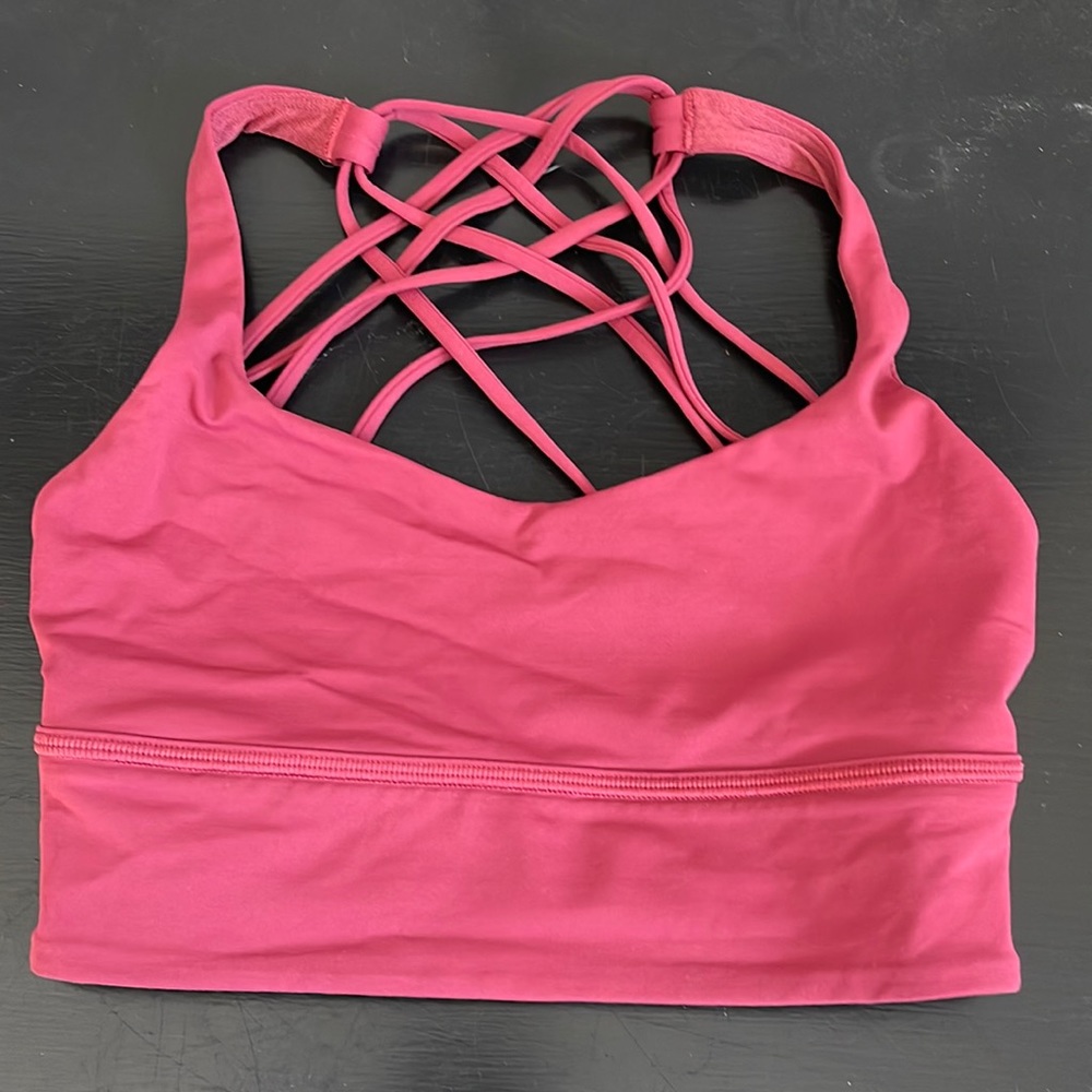 Lululemon sports bra